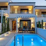 Kara Villa
