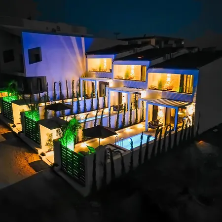 فيلة Kara Kallithea (Chalkidiki)